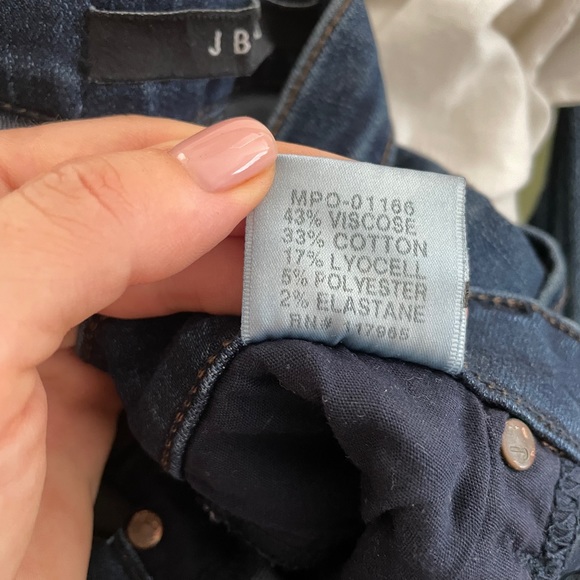 J BRAND super skinny jeans in size 24 - Picture 5 of 9